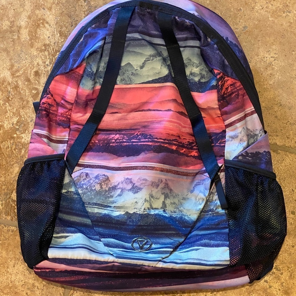 IVIVVA Lululemon Girls Multicolor Backpack